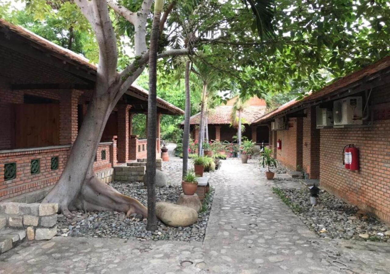 Wild Beach Boutique Resort Ниньфуок Экстерьер фото